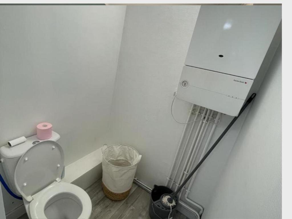 -Le Petit Rochelais- Centre Ville, Stationnement, Netflix - Ideal Couples, Familles, Business Niort Eksteriør bilde