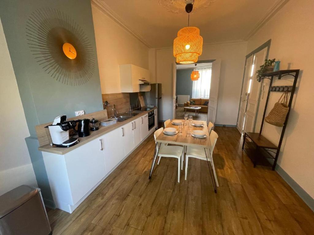 -Le Petit Rochelais- Centre Ville, Stationnement, Netflix - Ideal Couples, Familles, Business Niort Eksteriør bilde